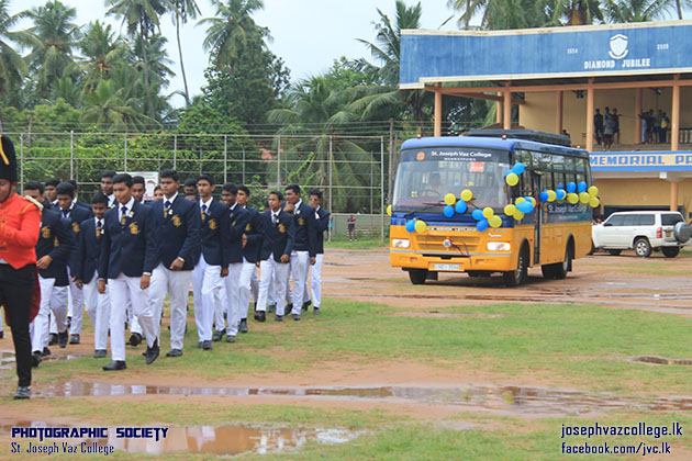 An Admirable Bus Donation From Old Boys Association - St. Joseph Vaz College - Wennappuwa - Sri Lanka